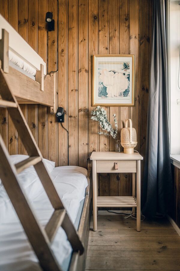 Standard single room